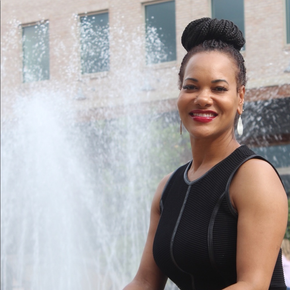 Meet your Posher, Camille